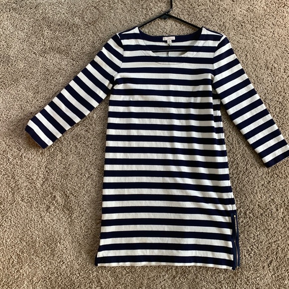 GAP Dresses & Skirts - Navy blue striped long sleeved dress. Gap size xs.